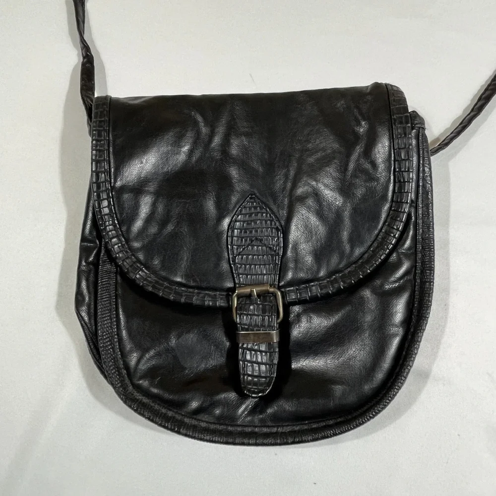 Vintage Pacific Connections Black Faux Leather‎ Crossbody Bag Made in Taiwan 90s